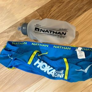 New ( used once, water bottle never used) hoka running belt